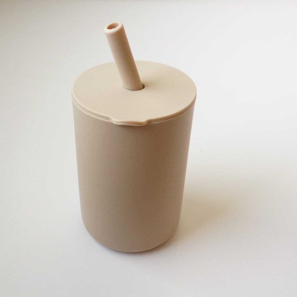 Silicone Starter cup with straw