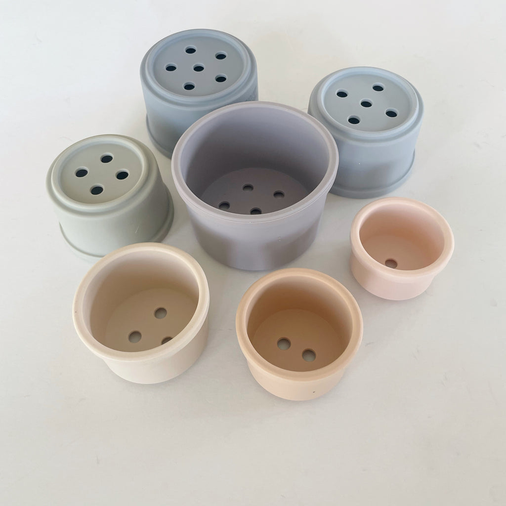 7 piece silicone stacking/nesting cups